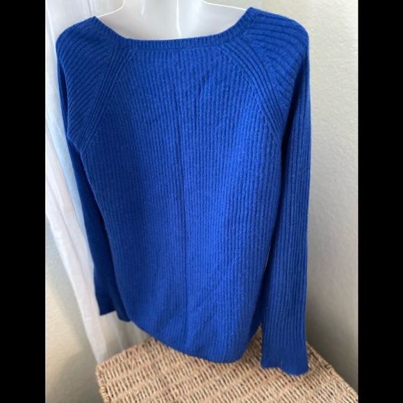Neiman Marcus blue cashmere sweater small - Picture 8 of 10